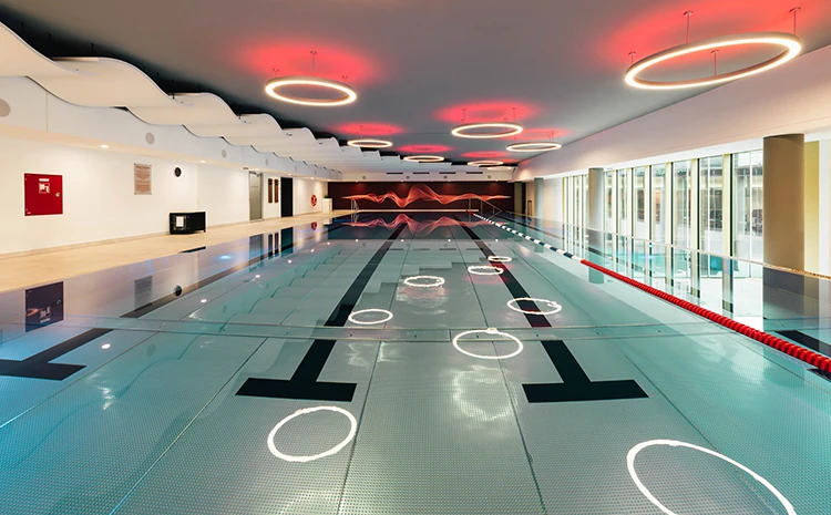 Sportpool im Fitness Center Sendling.