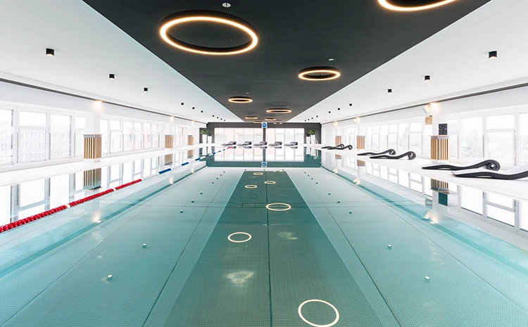 25 m Sportpool im Fitness Center Trudering.