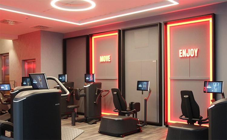 Center Muenchen Mitte EGYM Geräte modernes Fitnessstudio München