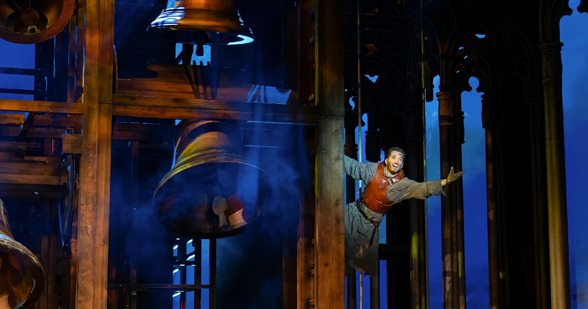 Szene aus dem Musical Der Glöckner von Notre Dame.