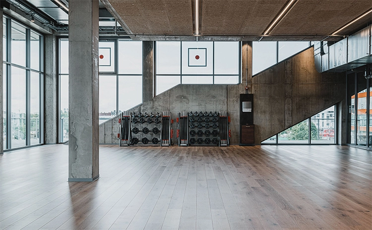 3 verschiedene Kursräume mit viel Licht und Platz gibt es im body + soul Fitnesscenter WERK12.